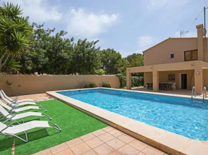 No 20 Bernia, Moraira