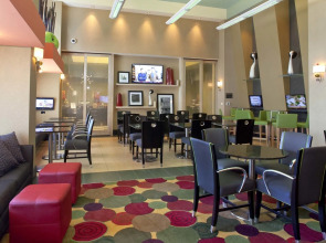 Hampton Inn & Suites Raleigh/Crabtree Valley