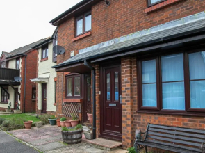 Poole house for 6 Parking, 3mins from waterfront