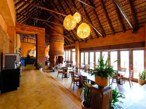 Askari Game Lodge & Spa