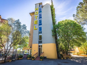 Hotel Real