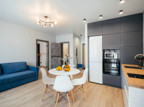 4 Ugla (Четыре угла) на Максима Горького 151