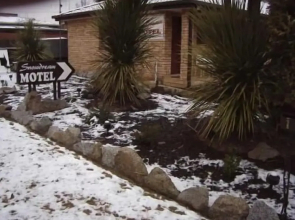 Snowdream Motel