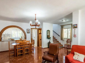 Casa Victoria Alozaina by Ruralidays