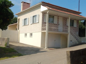 House With 2 Bedrooms in Anadia, With Furnished Terrace Near the Beach