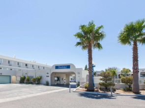 Travelodge by Wyndham Los Banos CA