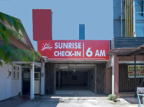 Hotel O Makassar near Mall Panakukkang formerly Sayang Home Stay