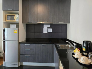 Отель The Bless Hotel and Residence