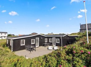 "Sheemen" - 300m from the sea in Western Jutland