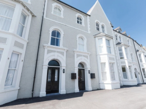 Apartment 4, 7 St Anns Apartments