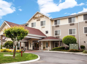 Quality Inn & Suites Federal Way - Seattle
