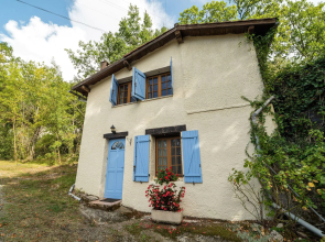 Pleasant Holiday Home in Touffailles With Sauna