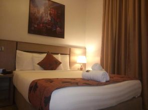 Moz 1 Executive Guest House