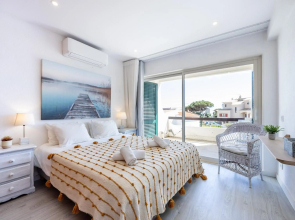 Apartment Julio Pomar, swimming pool