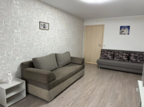 Две Подушки в микрорайоне Зеленый город 1