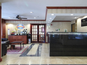 Baymont Inn & Suites Muskegon