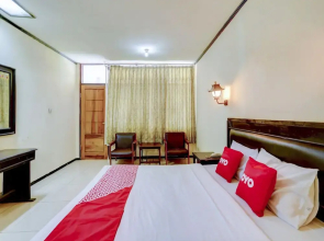 Hotel Lumajang New by OYO Rooms