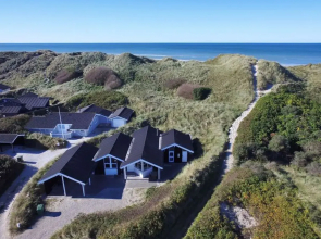 "Lätizia" - 120m from the sea in NW Jutland