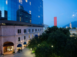 Krystal Urban Cancun & Beach Club