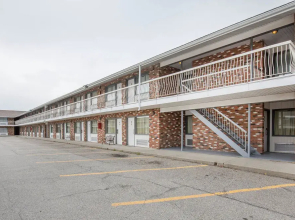 Econo Lodge Inn & Suites Cranbrook