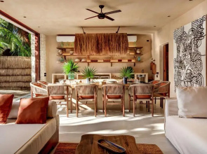 Mar y Olas-Villa for 14 guests!