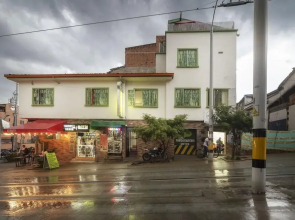 Hotel Paradise Center