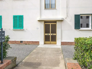 Amazing Apartment in Rosignano Solvay With Wifi and 2 Bedrooms