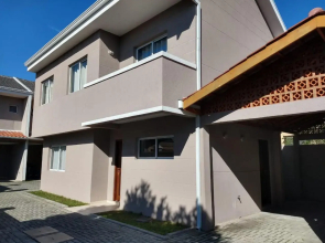 Casa Curitiba 120m² (1 Suíte e 2 Quartos) com garagem em condomínio