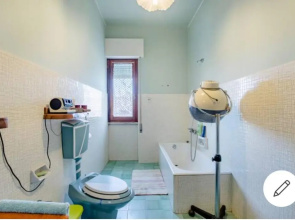 Il semaforo Una o due camere matrimoniali con bagno a pochi passi dal centro Pietrasanta, con Wi-Fi