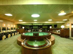 Nikoh Capsule Hotel Refre - Hostel - Caters to Men