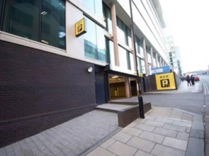 2BR Beautiful Apartment in Sheffield City Centre