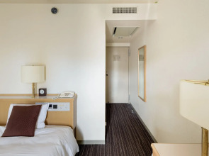 Shin Osaka Sunny Stone Hotel