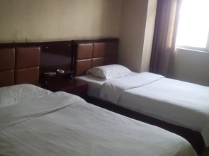 Lido Hotel Jingguang Road