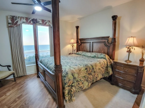 207 Margate 4 Bedroom Condo