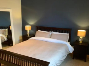 Feather bed 3 bedroom house