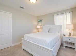 42010v Luxury 6 Bedroom 4.bath Home With Spa