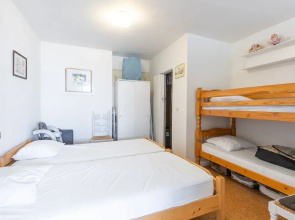 Nice Apartment With Shared Pool