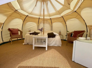 Mellem-rummet Guesthouse