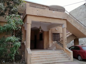 Kenzy Guest House