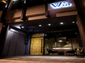 W Plus 225 Guest House