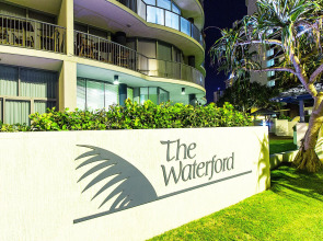 The Waterford on Main Beach
