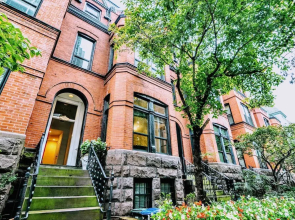 Massive Foggy Bottom Townhouse #1084 3 Bedrooms 2.5 Bathrooms Apts