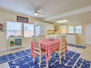 Surfside Oceanfront Cottage w/ Beach Access!