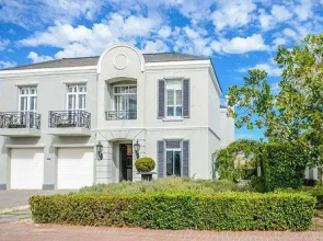 Collection Luxury Accommodation  Val de Vie House