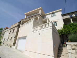 Apartments by the sea Sumartin, Brac - 18749