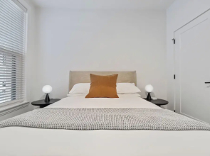 The Continental, powered by Placemakr - Downtown - Market Square