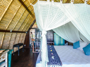 Rumah Elizabeth & Rumah Janneke