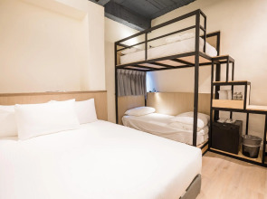 Traveller-Inn Day Moon Hotel