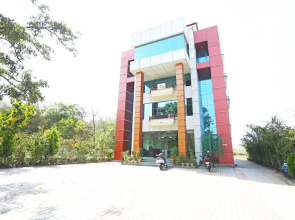 OYO 35823 Hotel Blumango