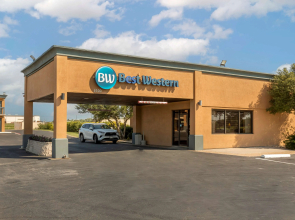 Best Western Taylor Inn